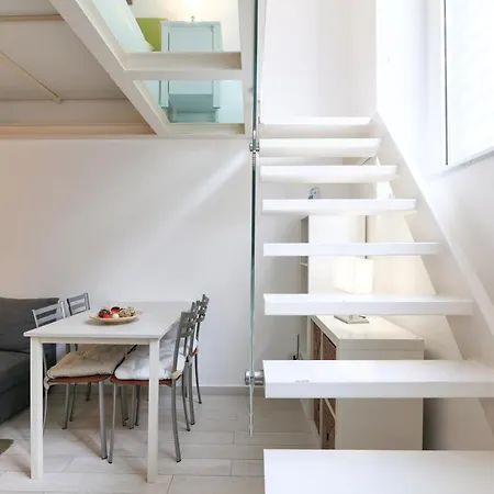 Apartment Primopiano - Argonne